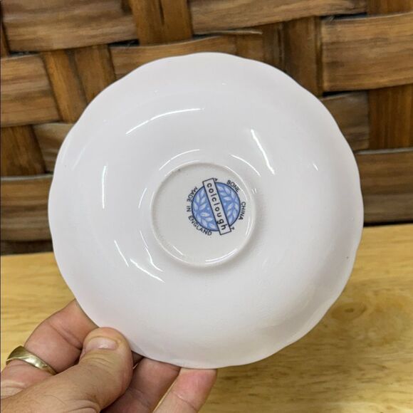 Floral Pink Colclough Teacup and Saucer Set - Picture 6 of 6